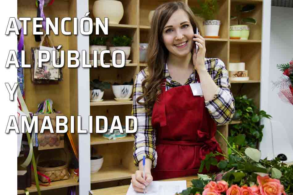 Atención al público. Educación y buenos modales en el trato con clientes. Mujer atiende un pedido al teléfono