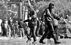 Manifestación Chile, cambios política social.