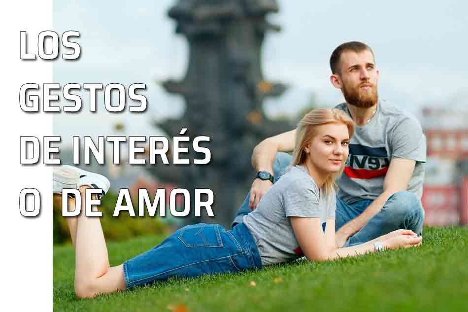 El interés o el amor. ¿Qué gestos nos delatan? Pareja de amigos