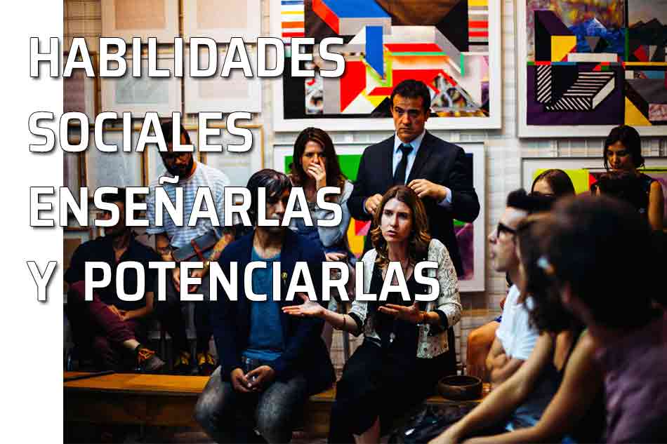 Enseñar y potenciar las habilidades sociales. Grupo de personas charlan - platican