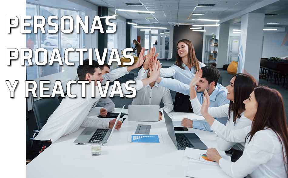 Grupo de personas proactivas