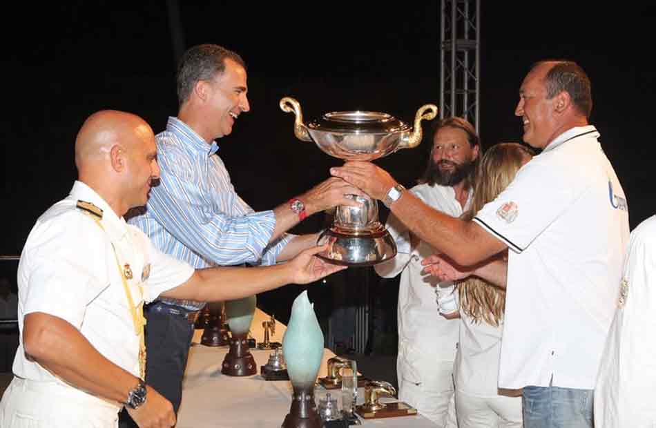 Entrega de premios. Entrega de trofeos de la regata de vela '33ª Copa del Rey-Mapfre'