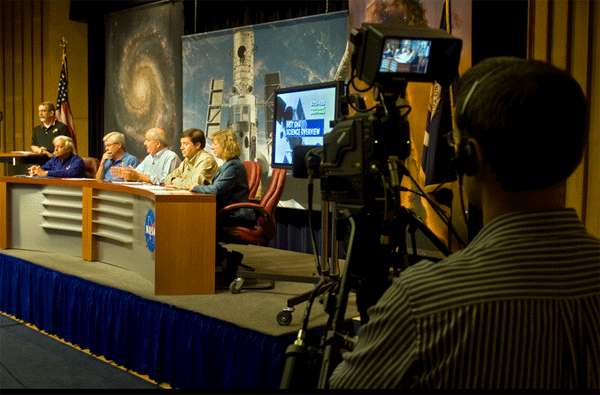 Intervención en televisión con motivo  Hubble Space Telescope Shuttle Mission.