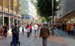 Diferencias de comunicación entorno rural y entorno urbano. Calle comercial