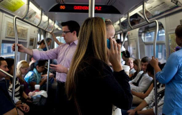 El autobús y el teléfono móvil