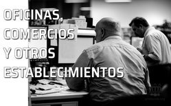 Las personas bien educadas se abstienen severamente de levantar la voz y de entrar en discusiones acaloradas en los establecimientos públicos