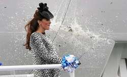 Acto de bautizo del barco de la compañía “Princess Cruises”, antes de dar a luz Catalina de Cambridge.