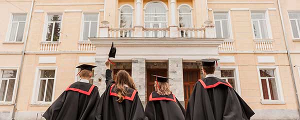 Protocolo Universitario. Todo los relacionado con ceremonias y celebraciones en las universidades